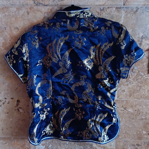 Chinese Shirt 🐉 - Picture 5 of 6